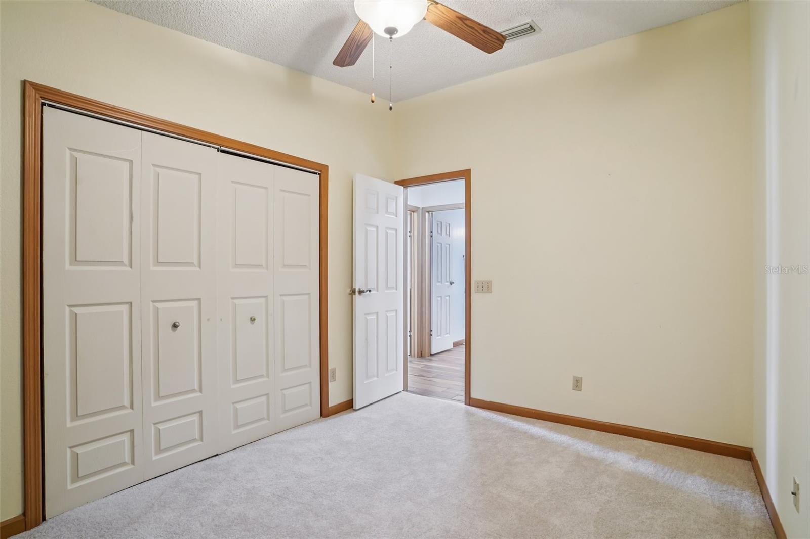 Image 25 of 46 For 1833 Schwartz Boulevard