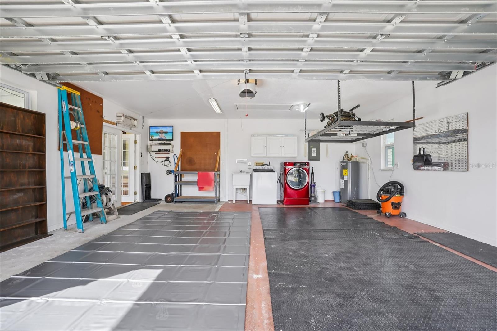 Image 36 of 46 For 1833 Schwartz Boulevard