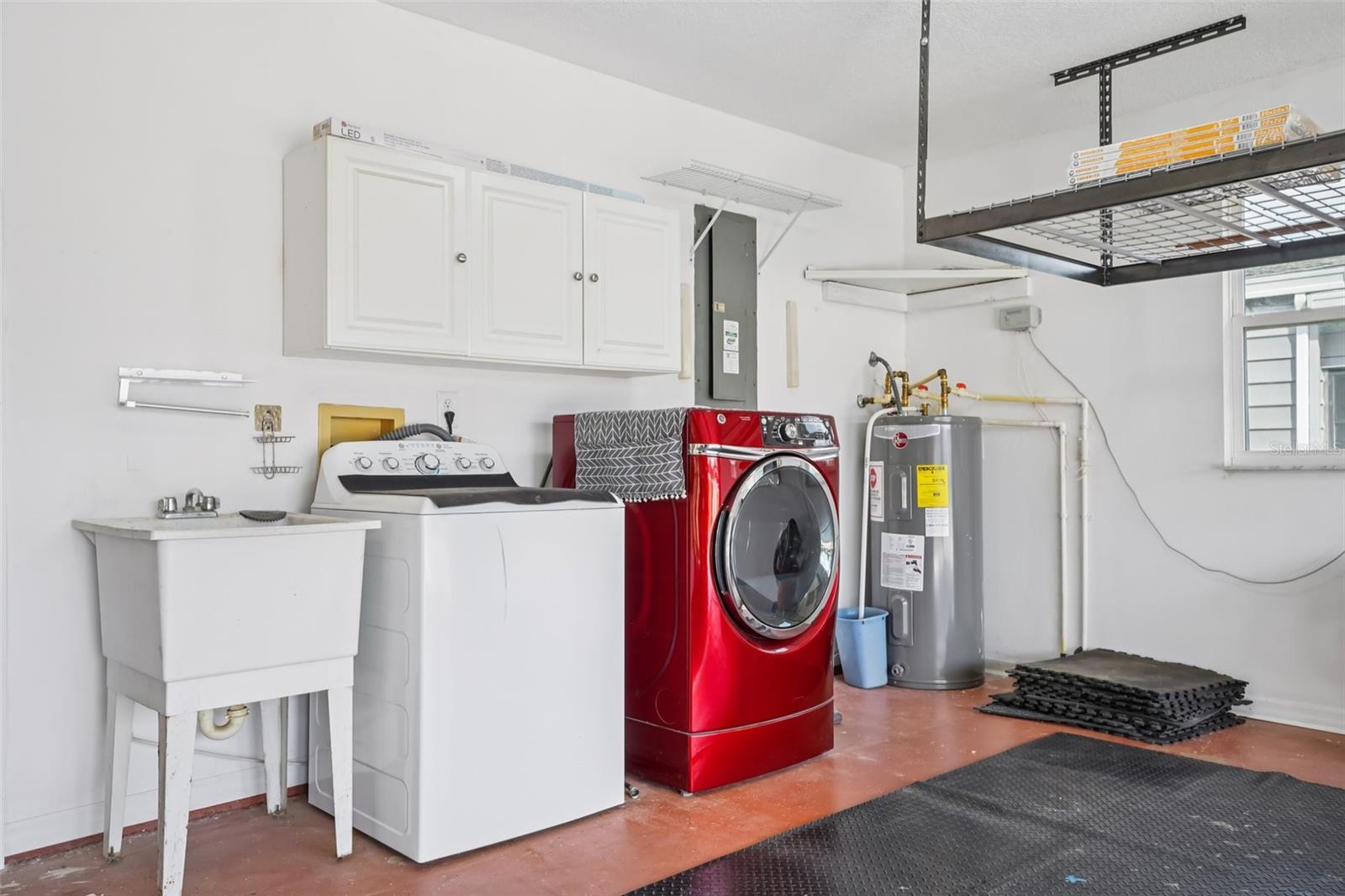 Image 37 of 46 For 1833 Schwartz Boulevard