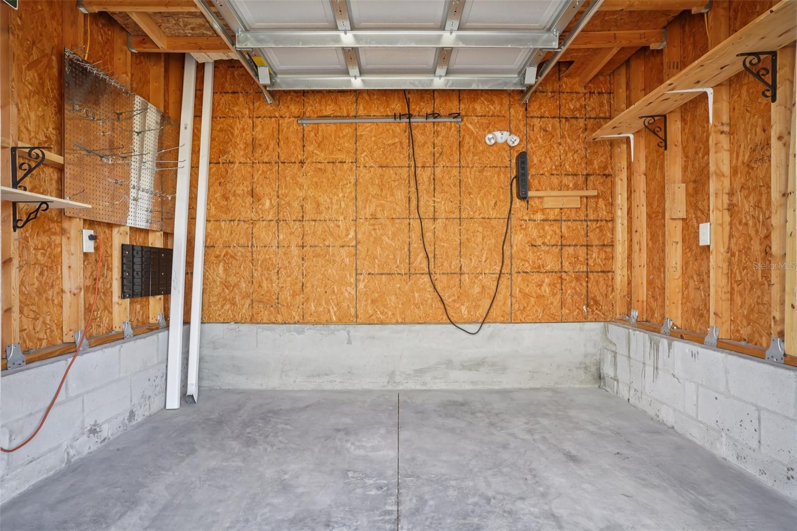 Image 45 of 46 For 1833 Schwartz Boulevard