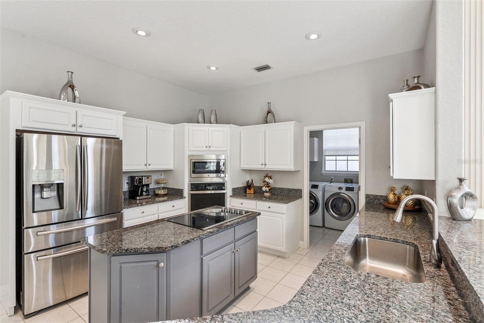 Image 18 of 59 For 9833 Camberley Circle