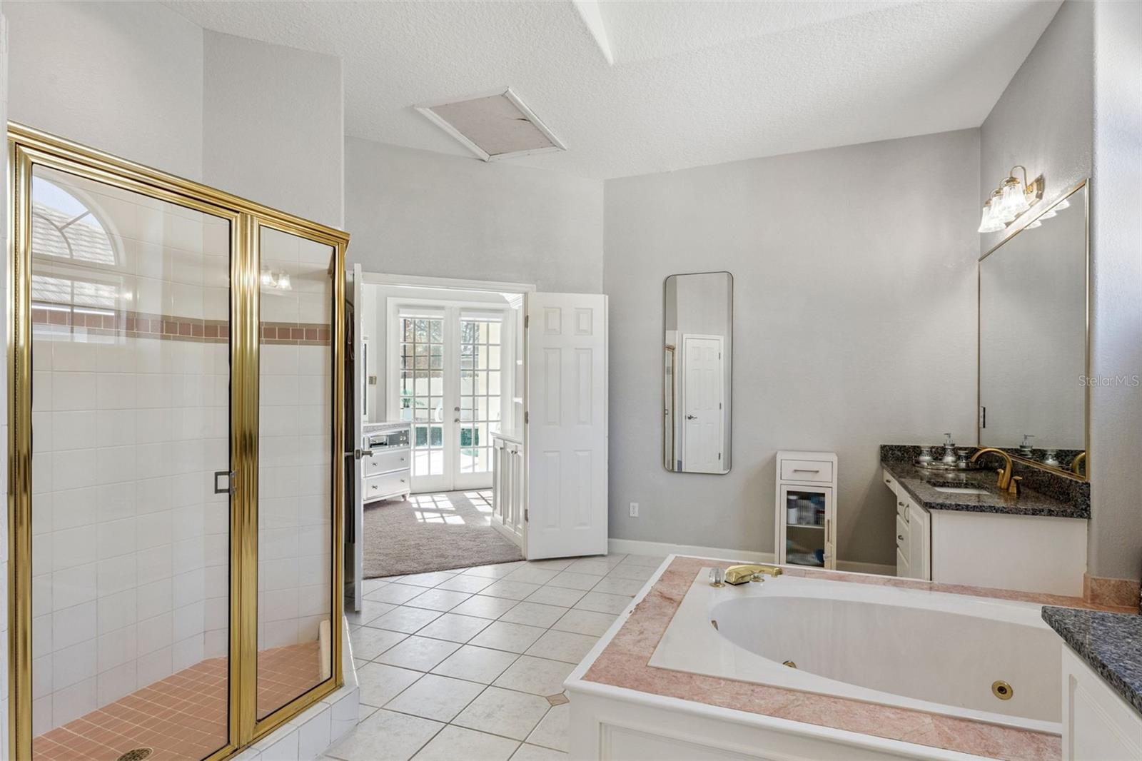 Image 29 of 59 For 9833 Camberley Circle