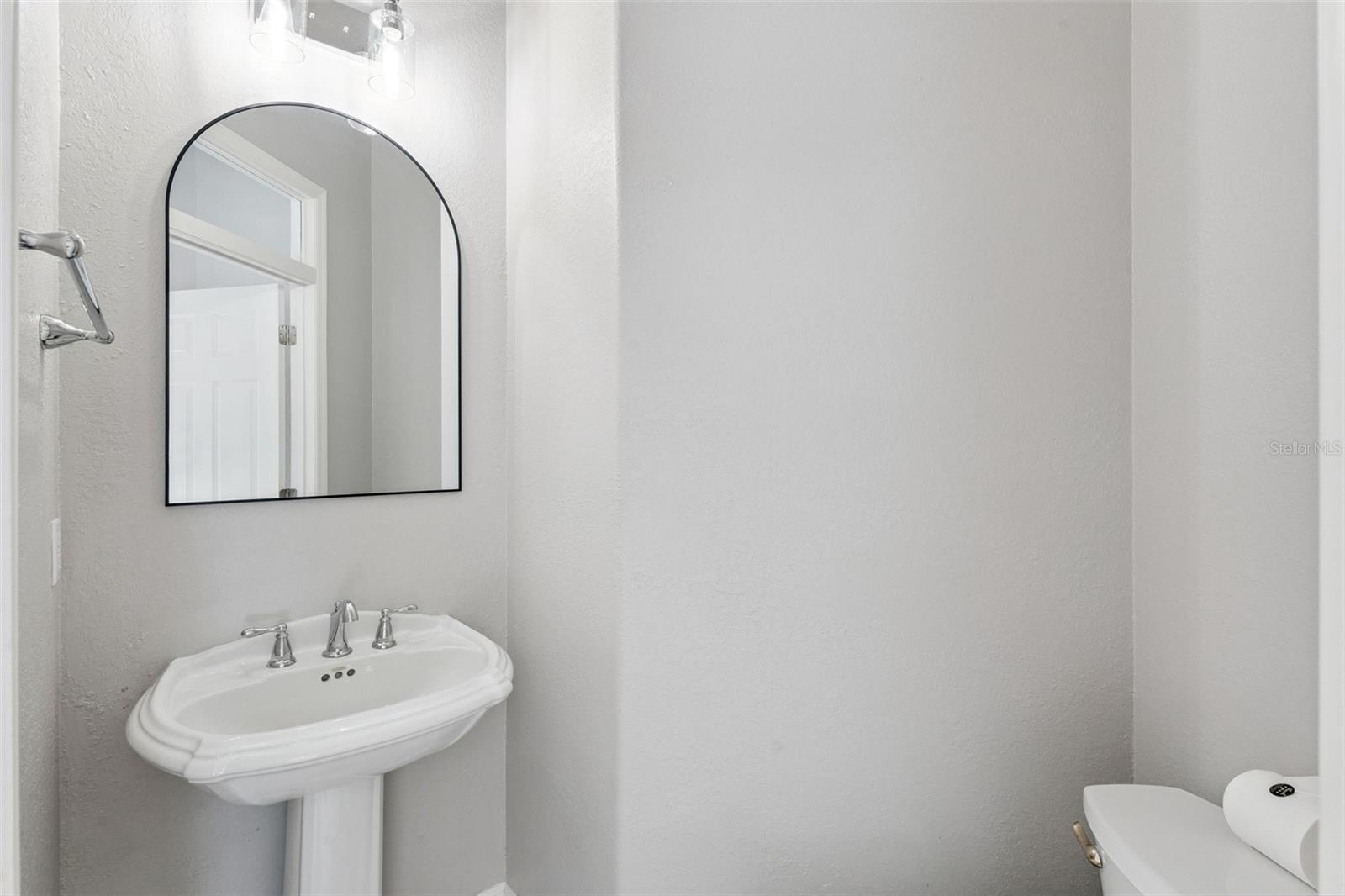 Image 31 of 59 For 9833 Camberley Circle