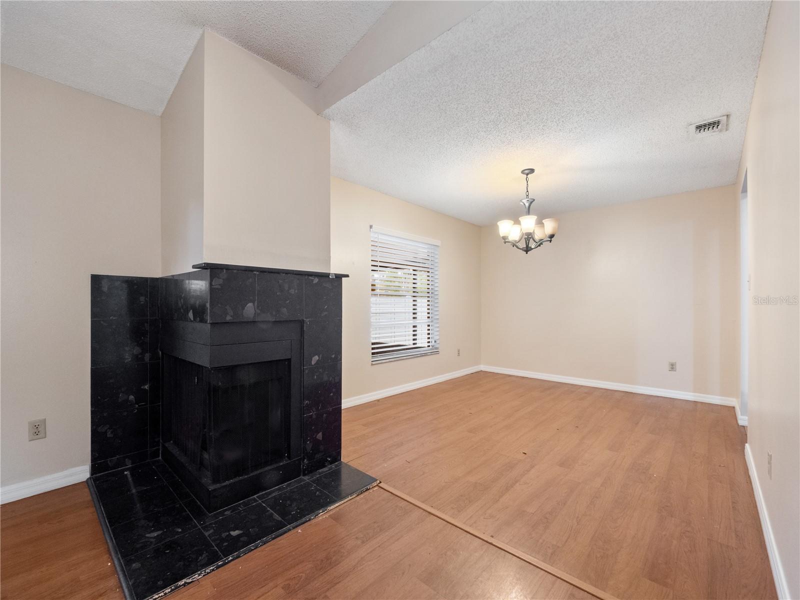 Image 8 of 21 For 6131 Sparling Hills Circle