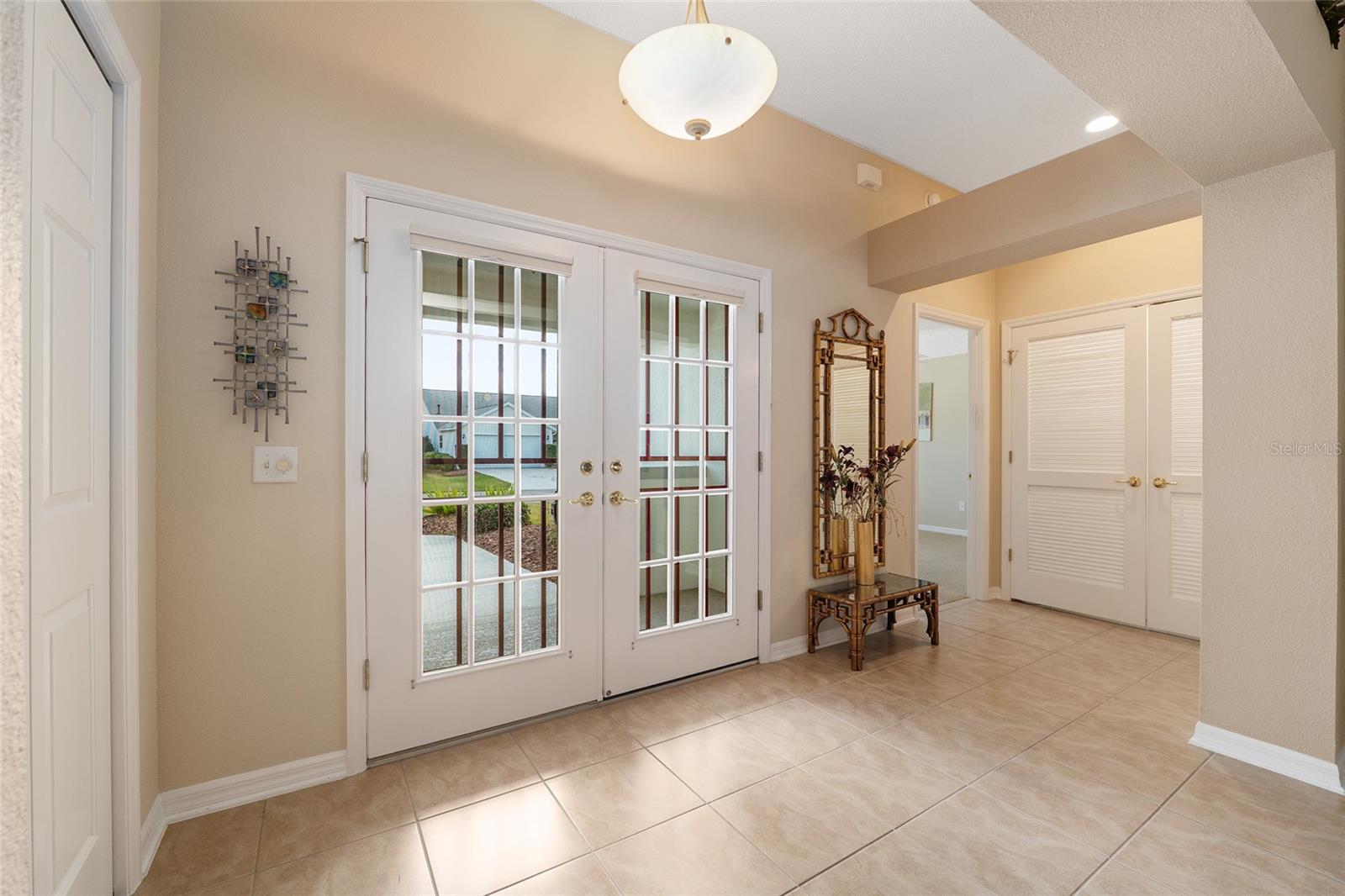 Image 11 of 73 For 977 Caribou Way