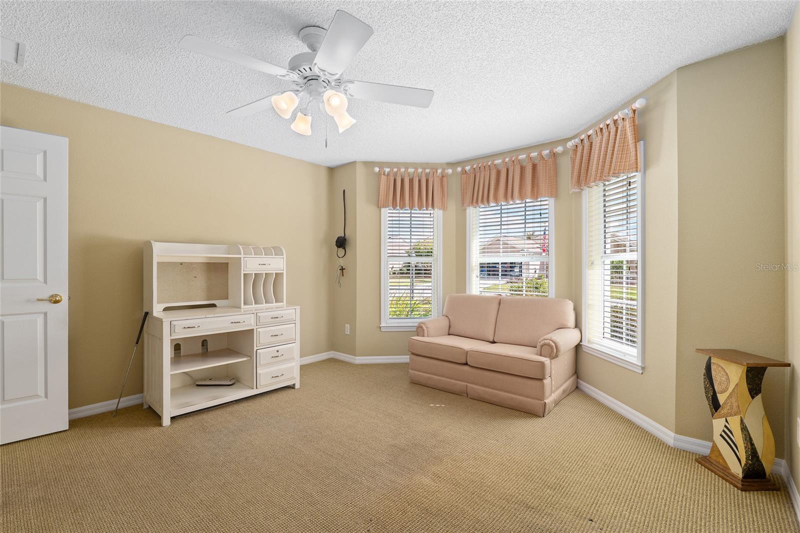 Image 41 of 73 For 977 Caribou Way