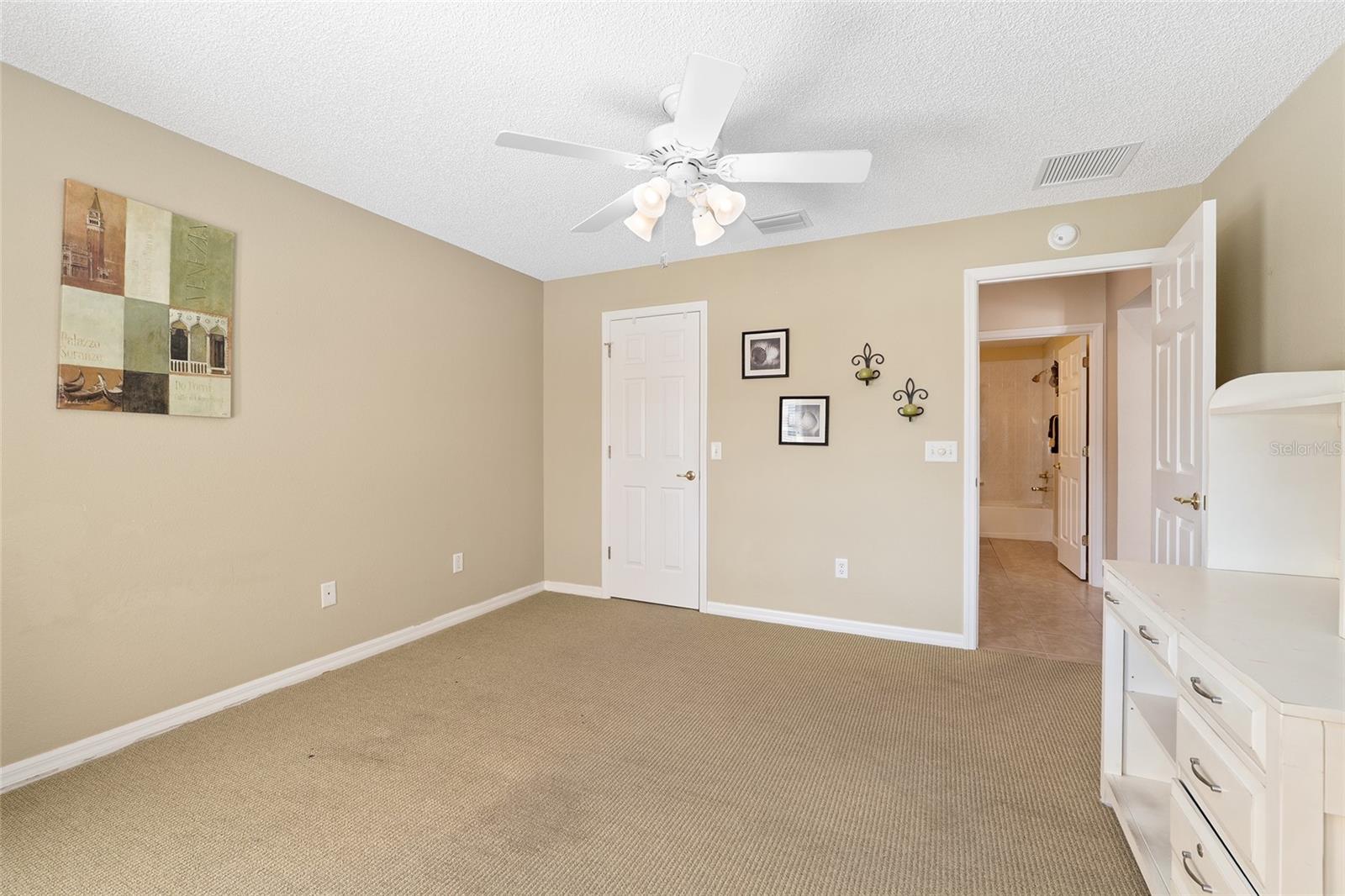 Image 42 of 73 For 977 Caribou Way
