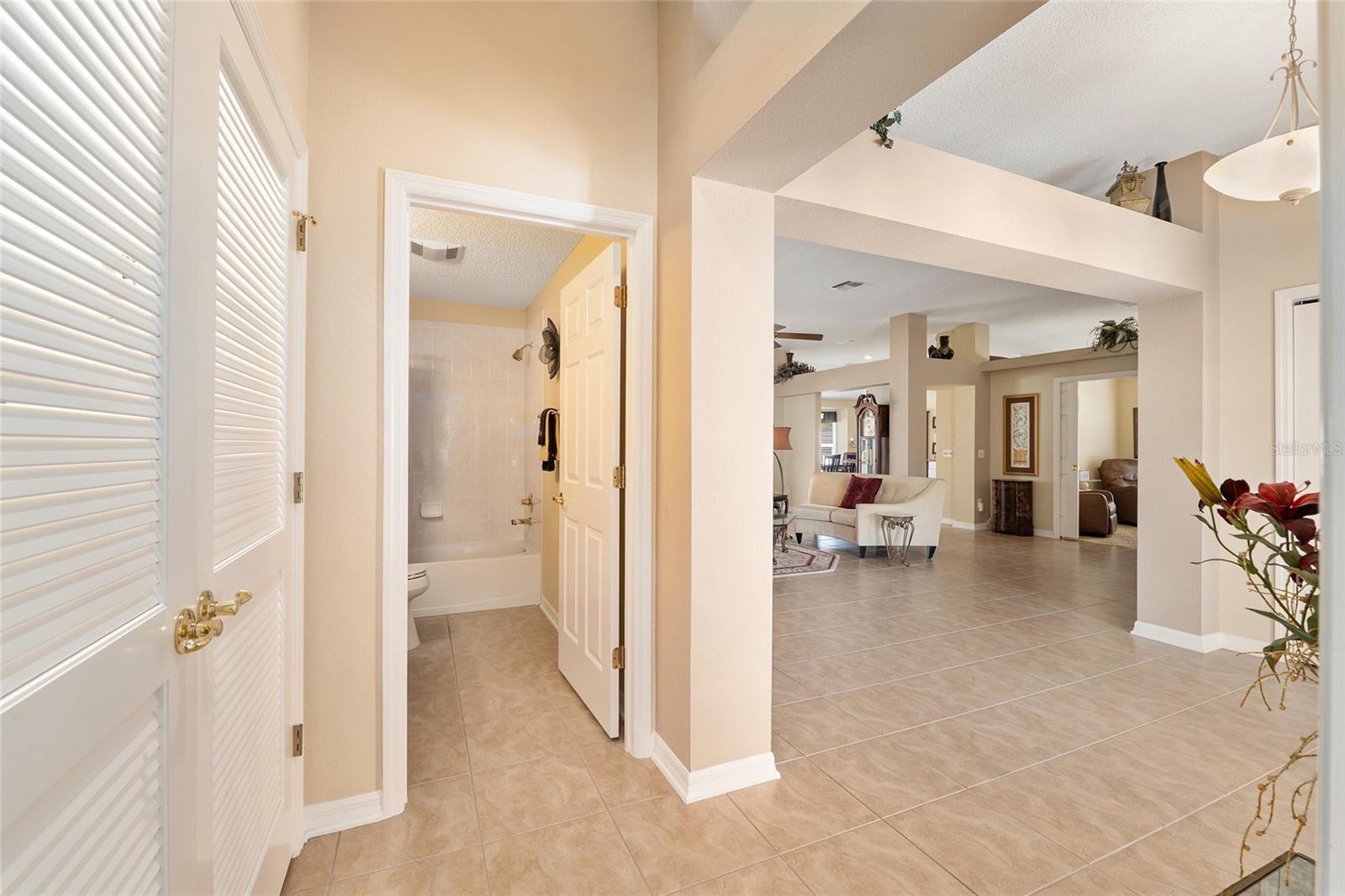 Image 43 of 73 For 977 Caribou Way