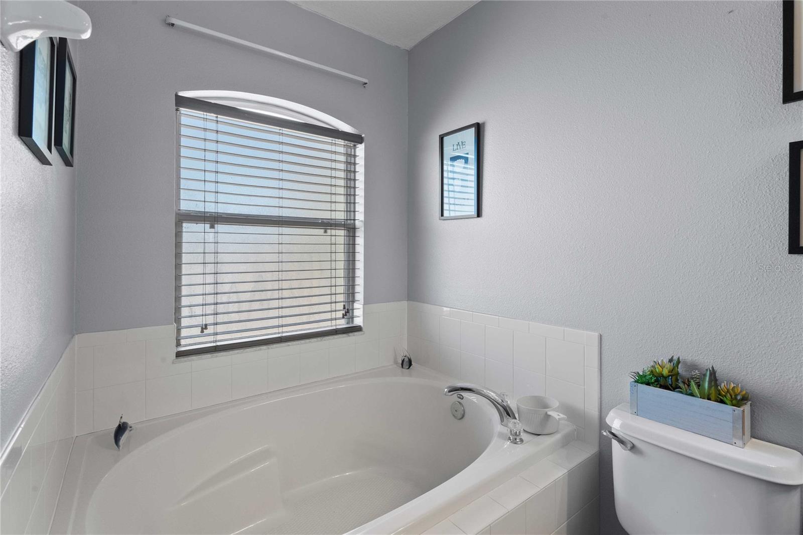 Image 21 of 57 For 2644 75th Boulevard