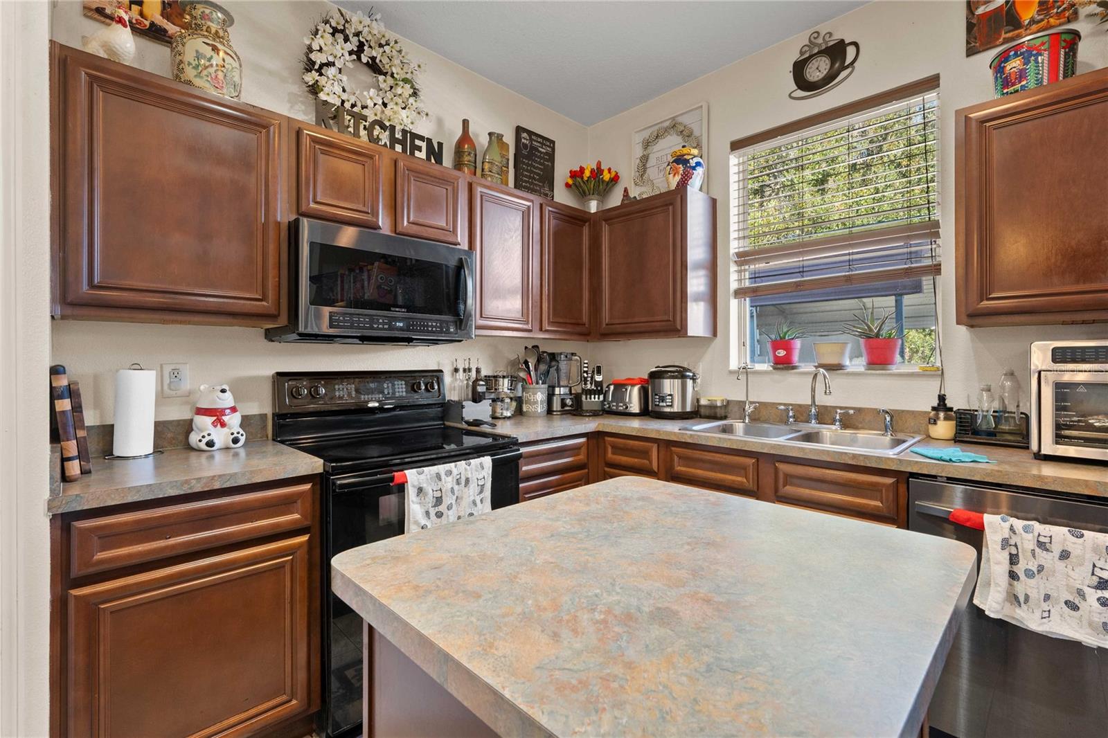 Image 6 of 57 For 2644 75th Boulevard