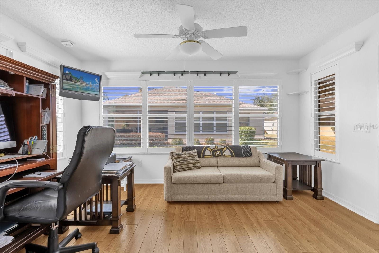 Image 25 of 34 For 1462 Pelican Path