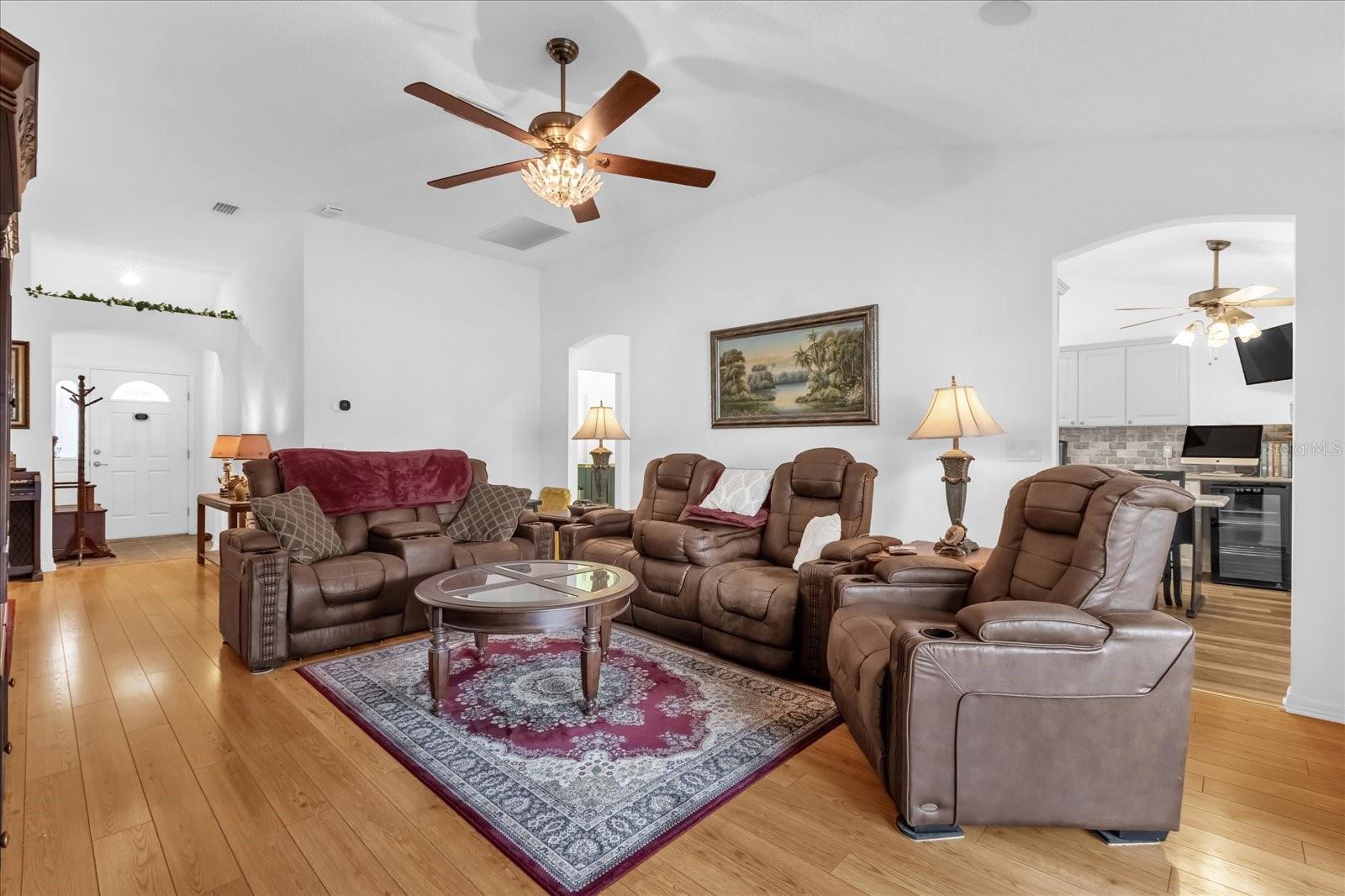 Image 5 of 34 For 1462 Pelican Path