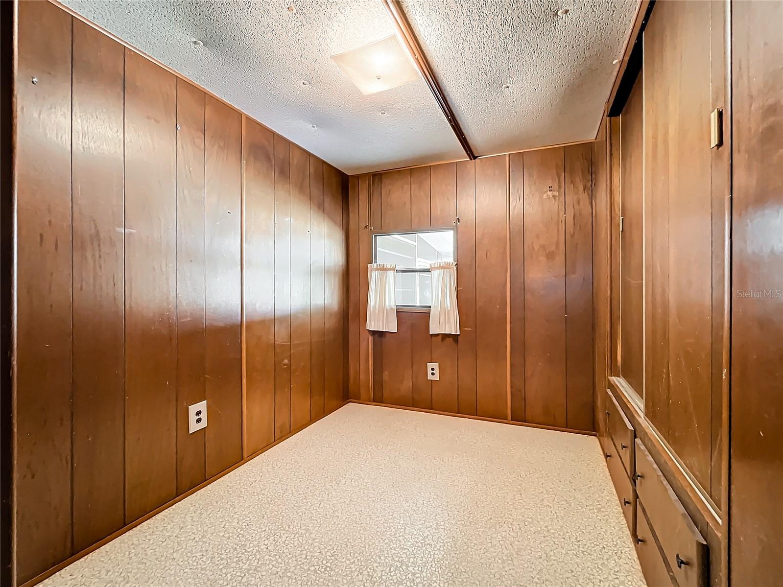 Image 20 of 31 For 13145 Plum Lake Cir