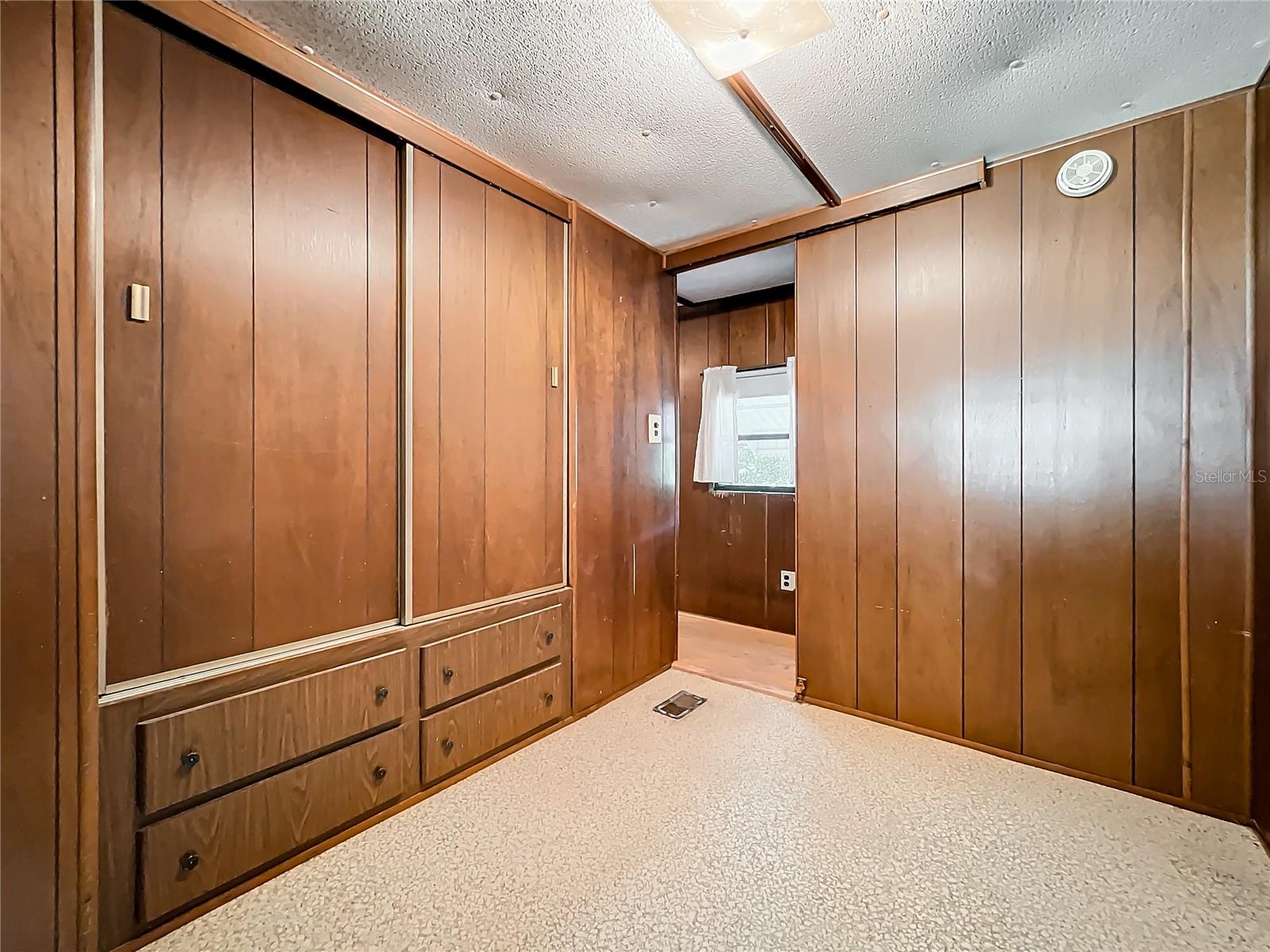 Image 22 of 31 For 13145 Plum Lake Cir