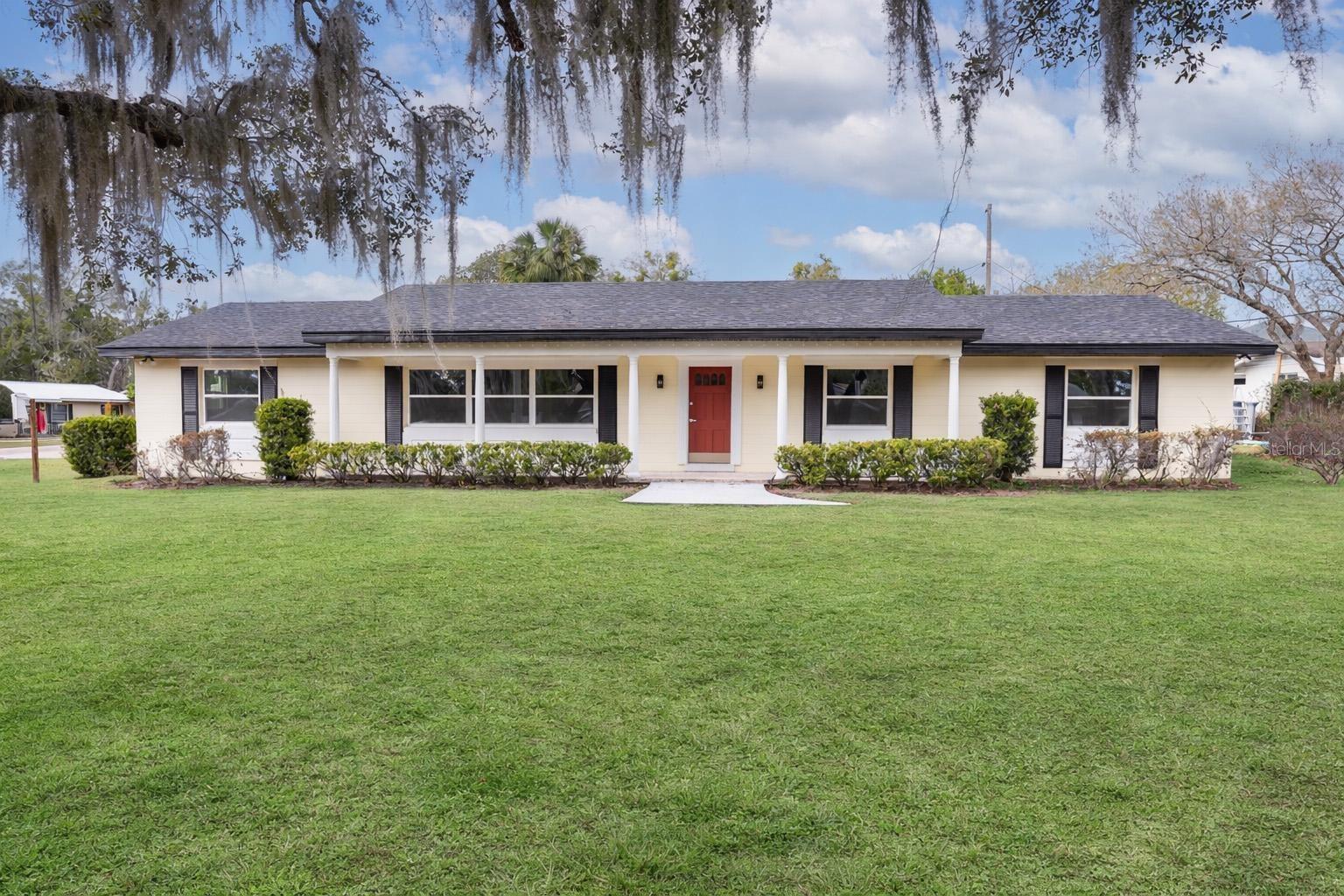 Image 2 of 50 For 1310 Crooked Lake Drive