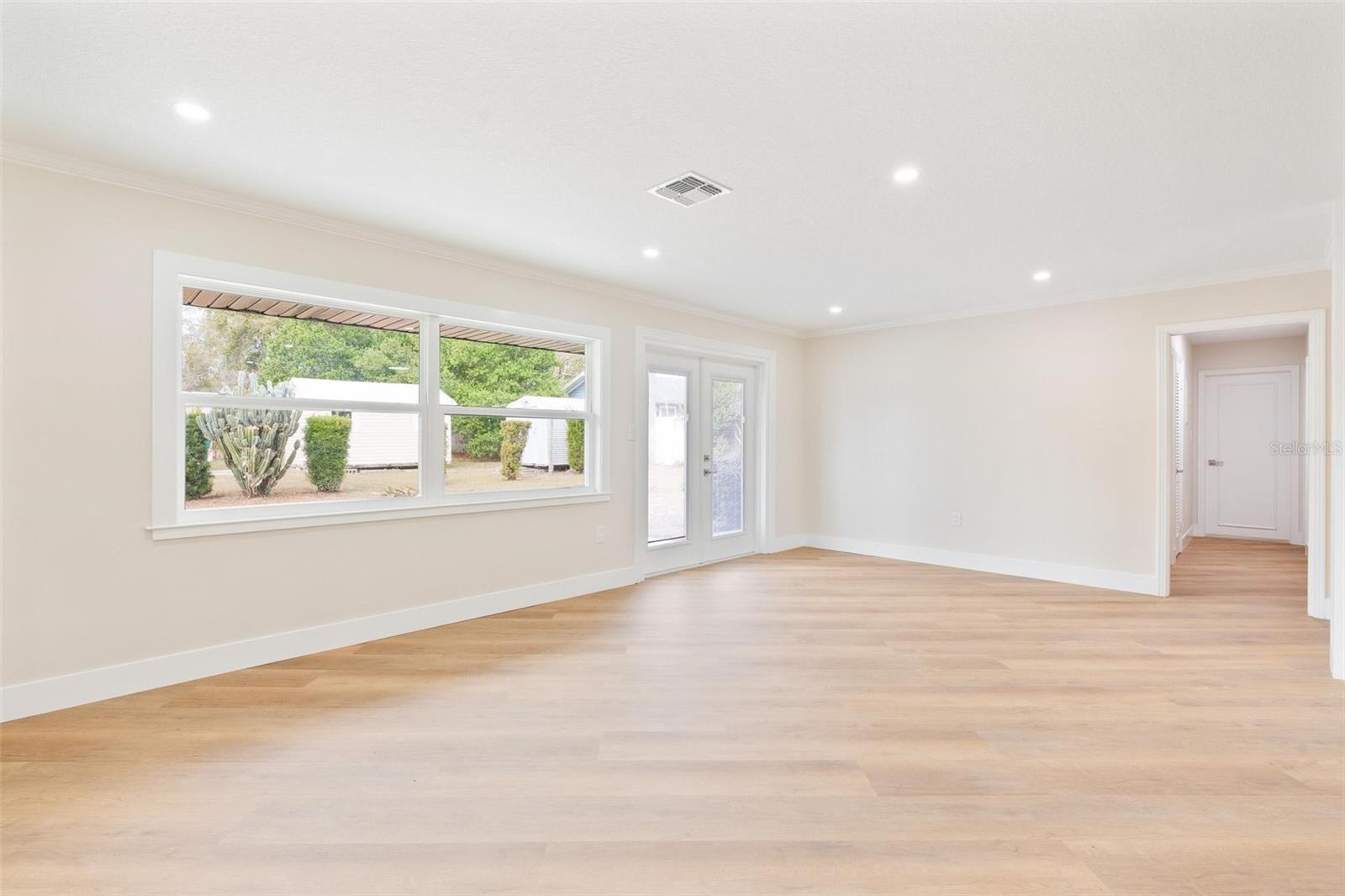 Image 9 of 50 For 1310 Crooked Lake Drive