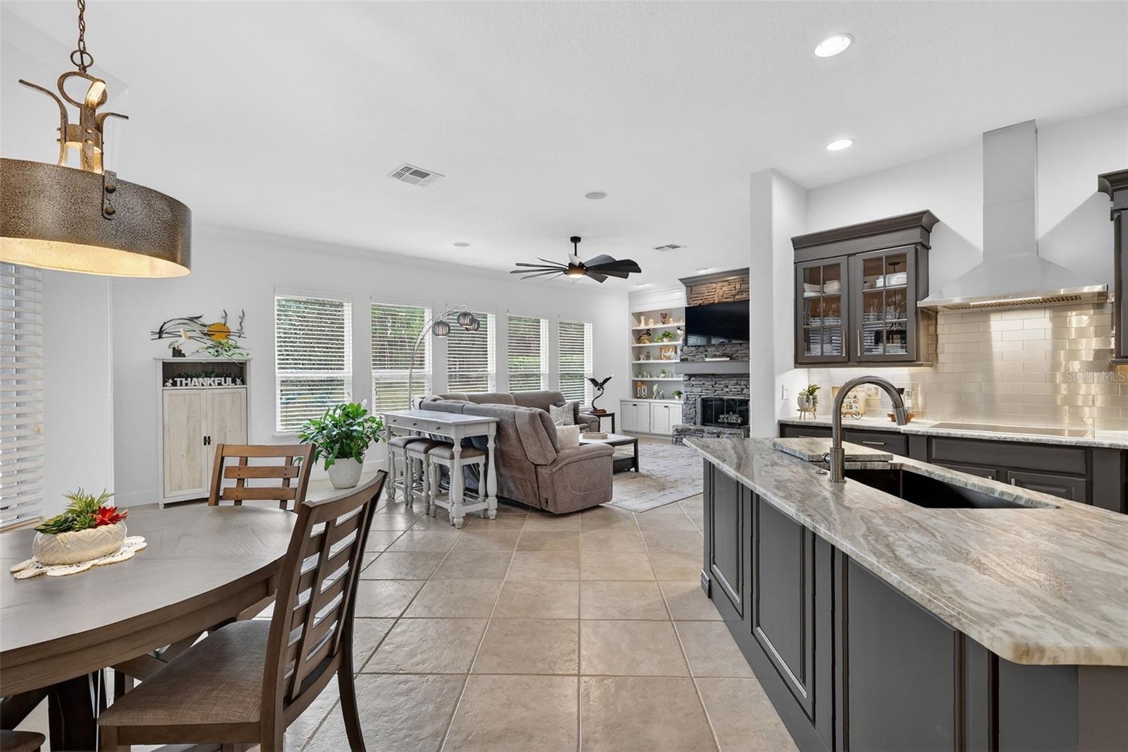 Image 11 of 54 For 1051 Juliette Boulevard