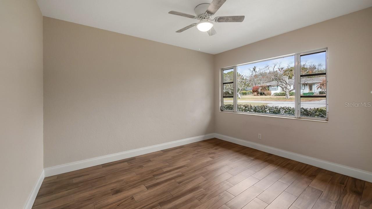 Image 11 of 49 For 107 Magnolia Avenue