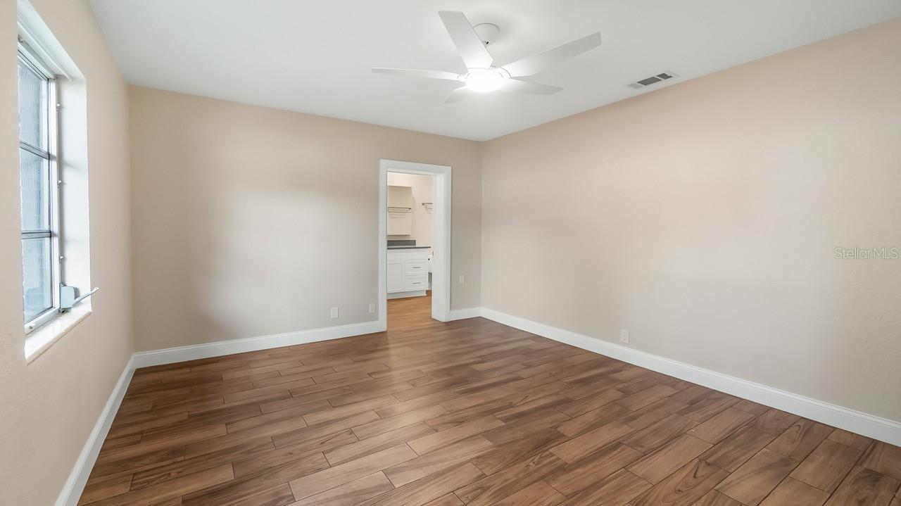 Image 20 of 49 For 107 Magnolia Avenue