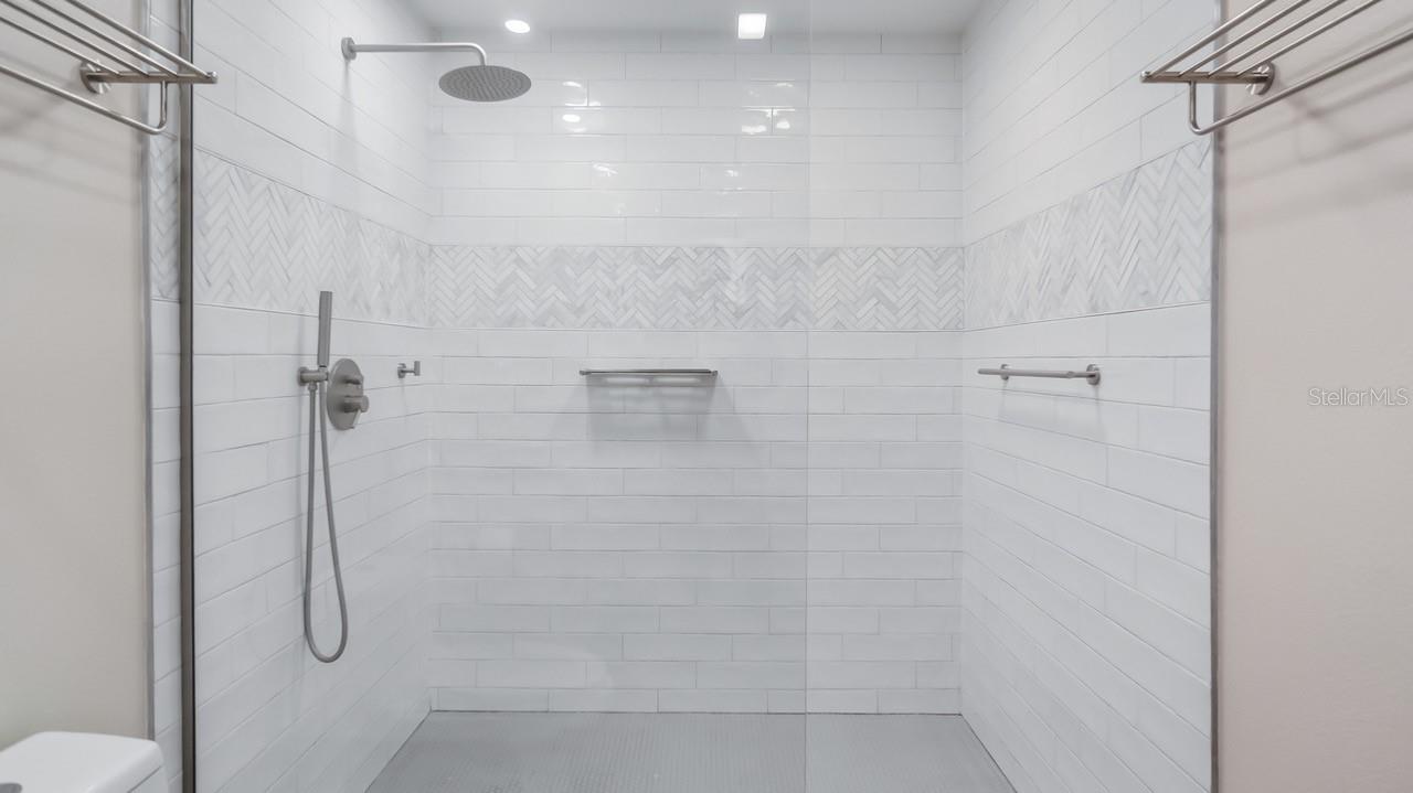 Image 22 of 49 For 107 Magnolia Avenue