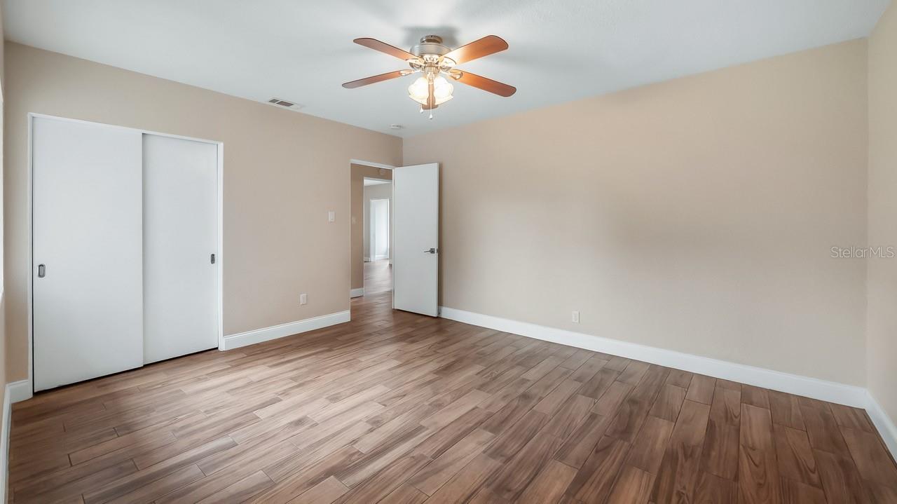 Image 25 of 49 For 107 Magnolia Avenue