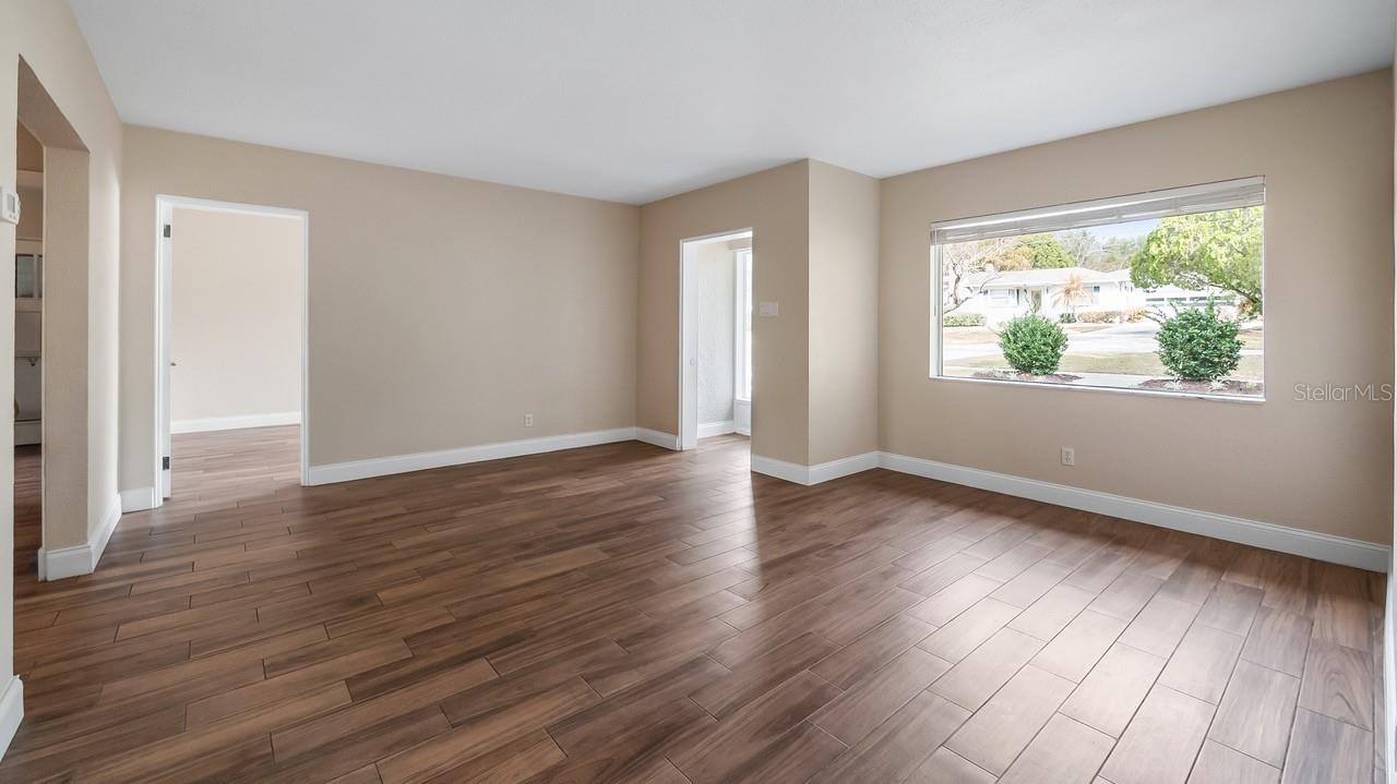 Image 8 of 49 For 107 Magnolia Avenue