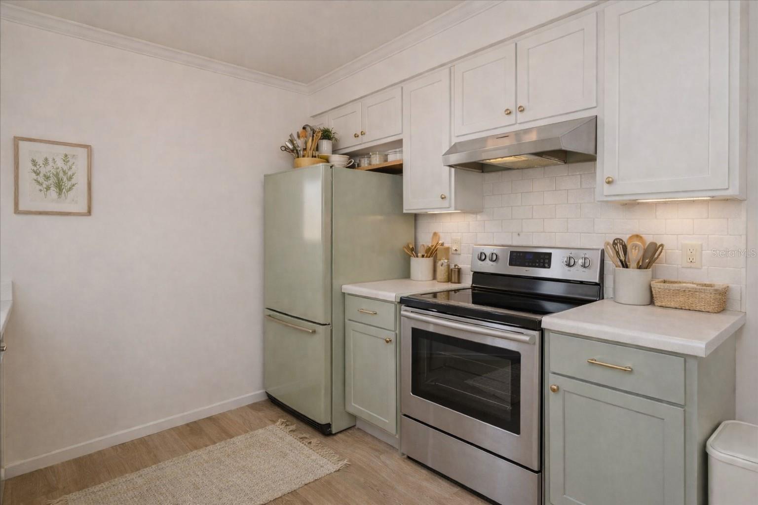 Image 11 of 29 For 530 Mar Nan Mar Place