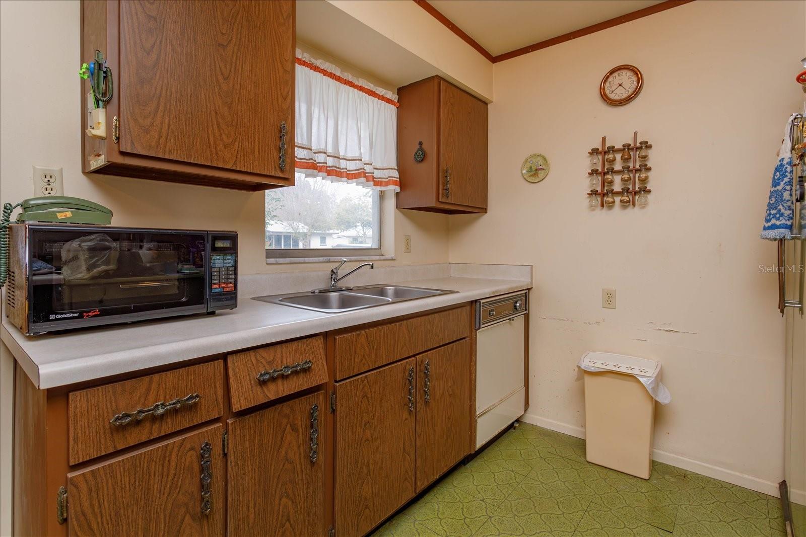 Image 8 of 29 For 530 Mar Nan Mar Place