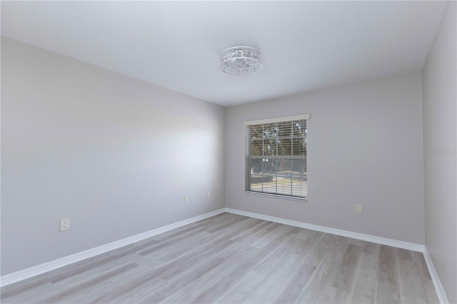 Image 18 of 31 For 5308 Bowline Court