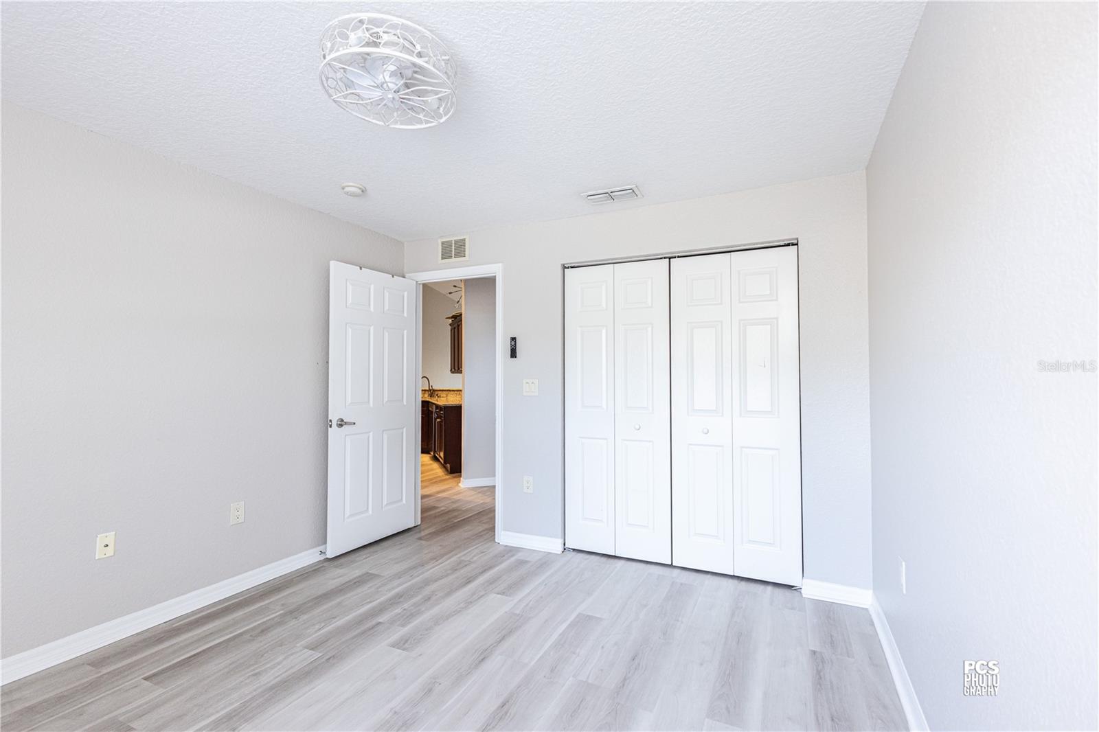 Image 19 of 31 For 5308 Bowline Court