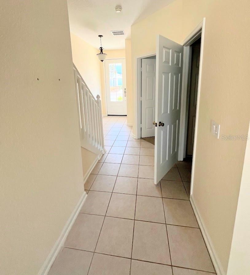 Image 4 of 40 For 2534 Maneshaw Lane