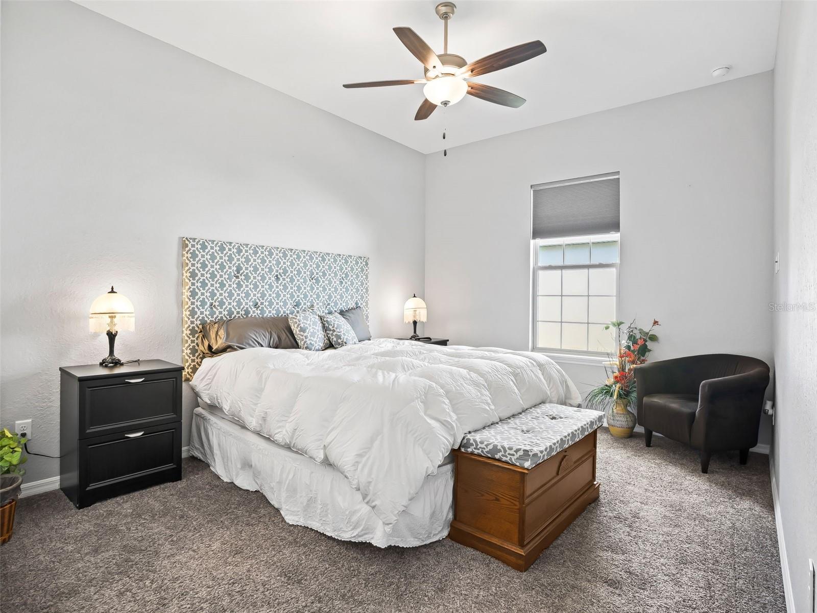 Image 16 of 38 For 11102 168th Loop