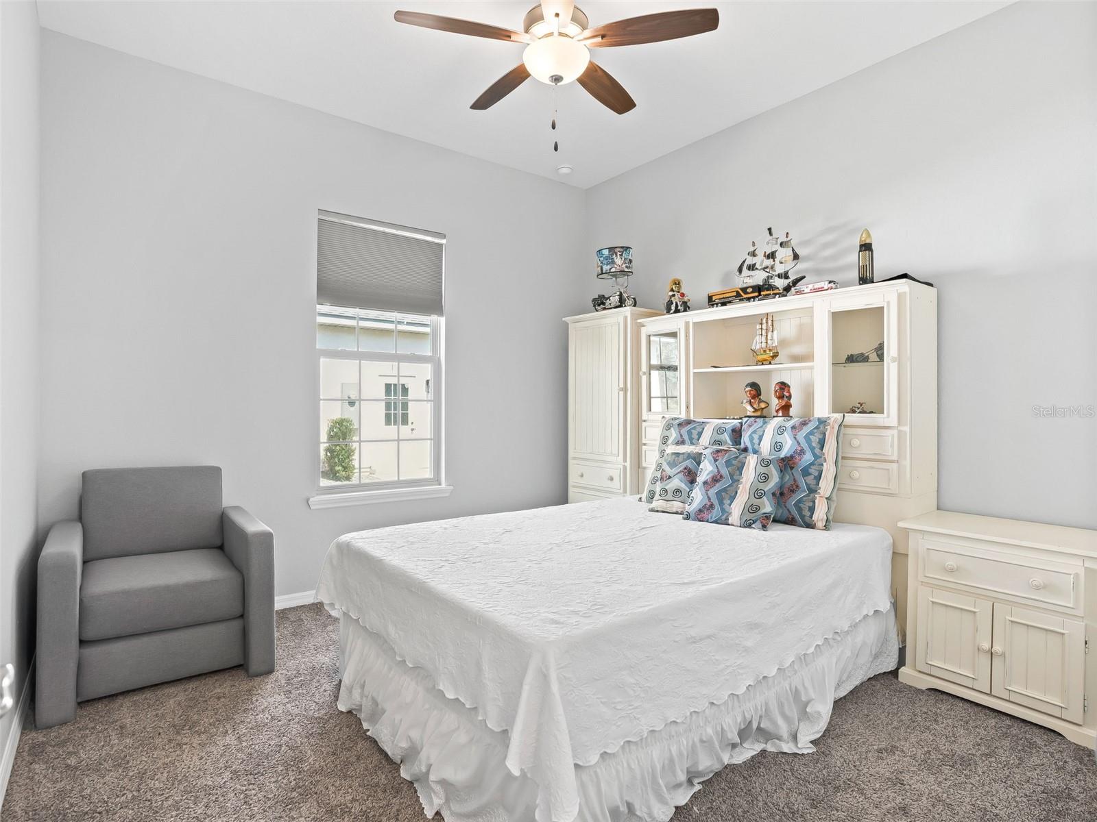 Image 17 of 38 For 11102 168th Loop