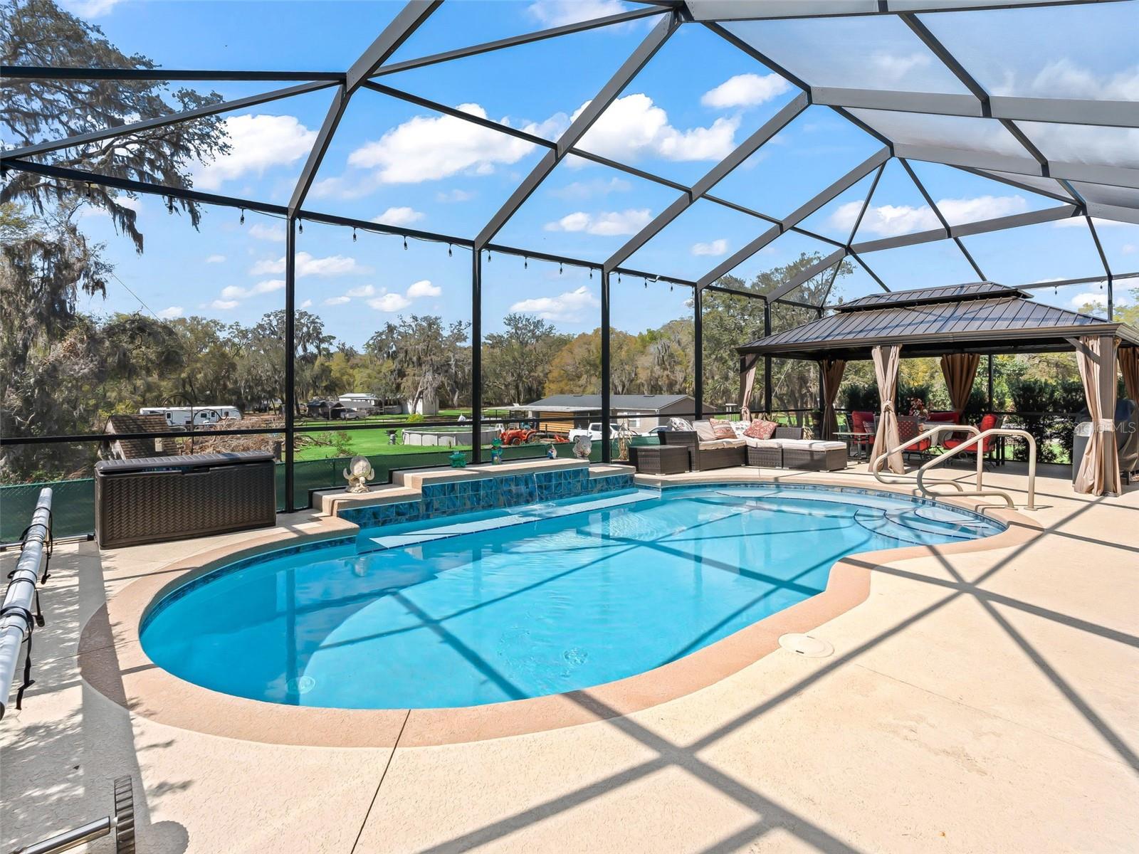 Image 21 of 38 For 11102 168th Loop