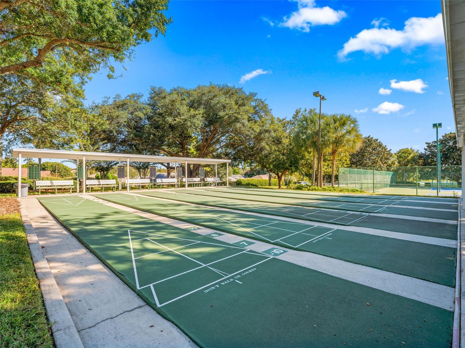 Image 28 of 38 For 11102 168th Loop