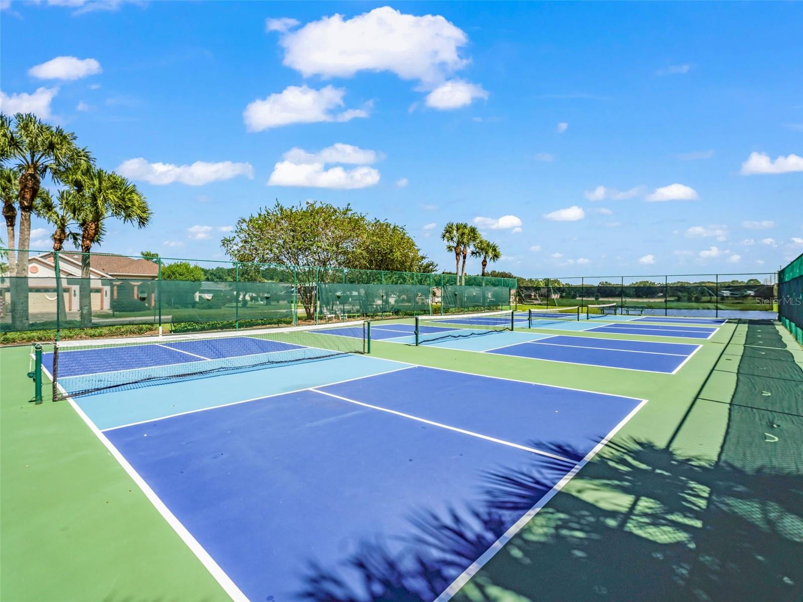 Image 32 of 38 For 11102 168th Loop