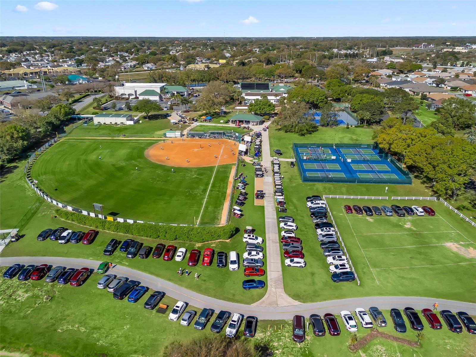 Image 36 of 38 For 11102 168th Loop