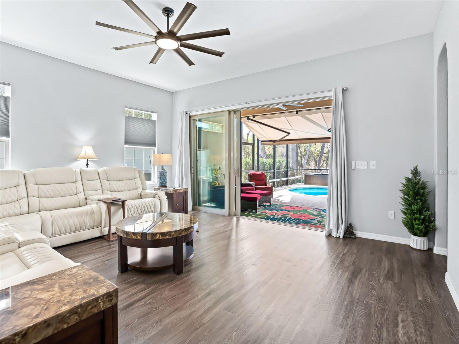 Image 9 of 38 For 11102 168th Loop