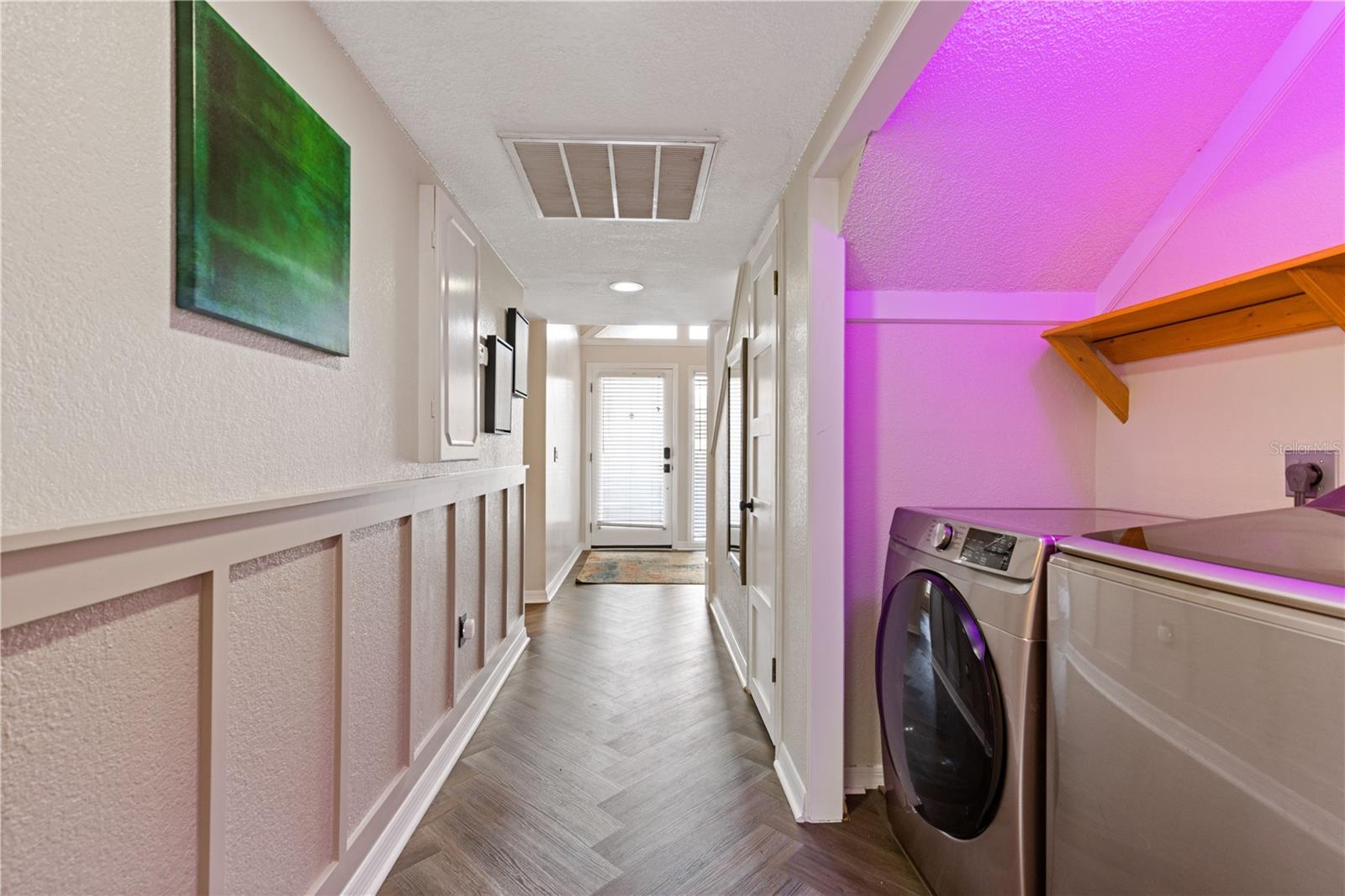 Image 17 of 81 For 1621 2nd Street 101