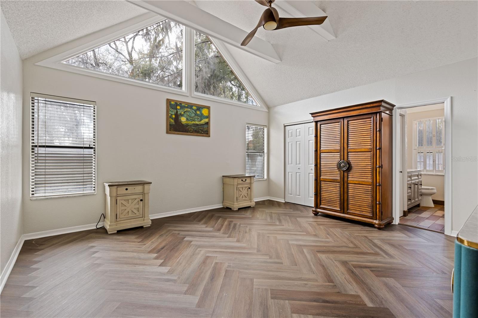 Image 29 of 81 For 1621 2nd Street 101