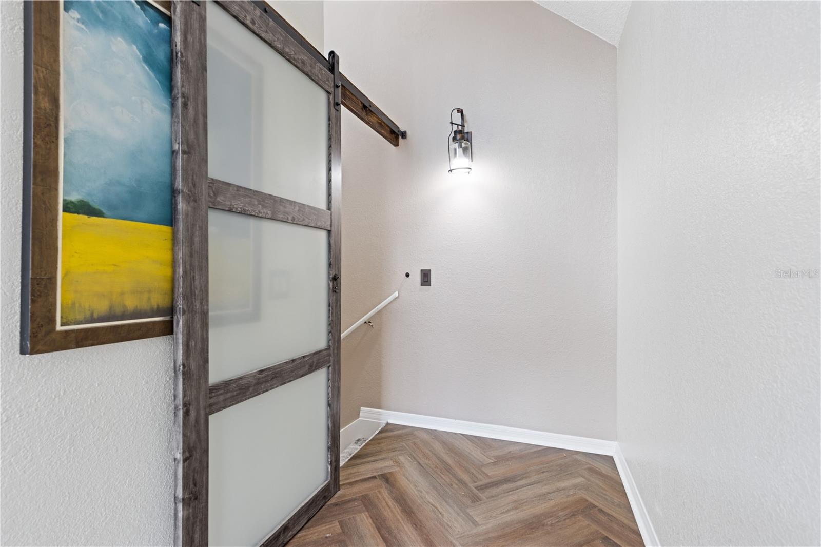 Image 34 of 81 For 1621 2nd Street 101