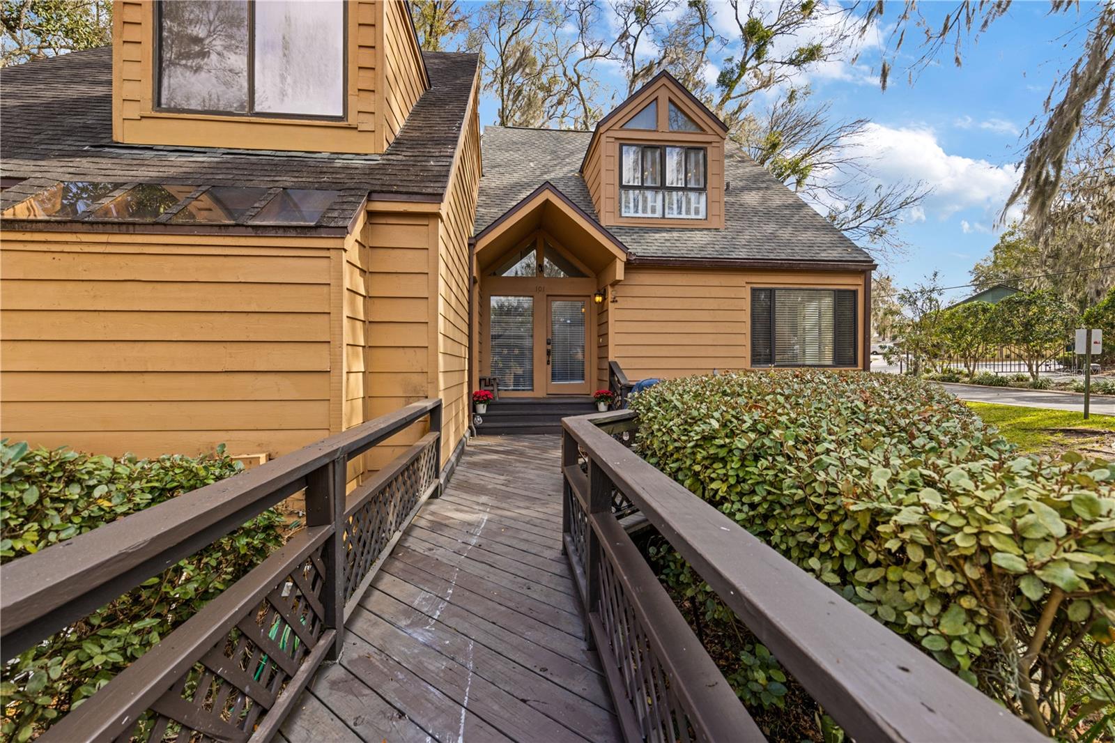 Image 48 of 81 For 1621 2nd Street 101