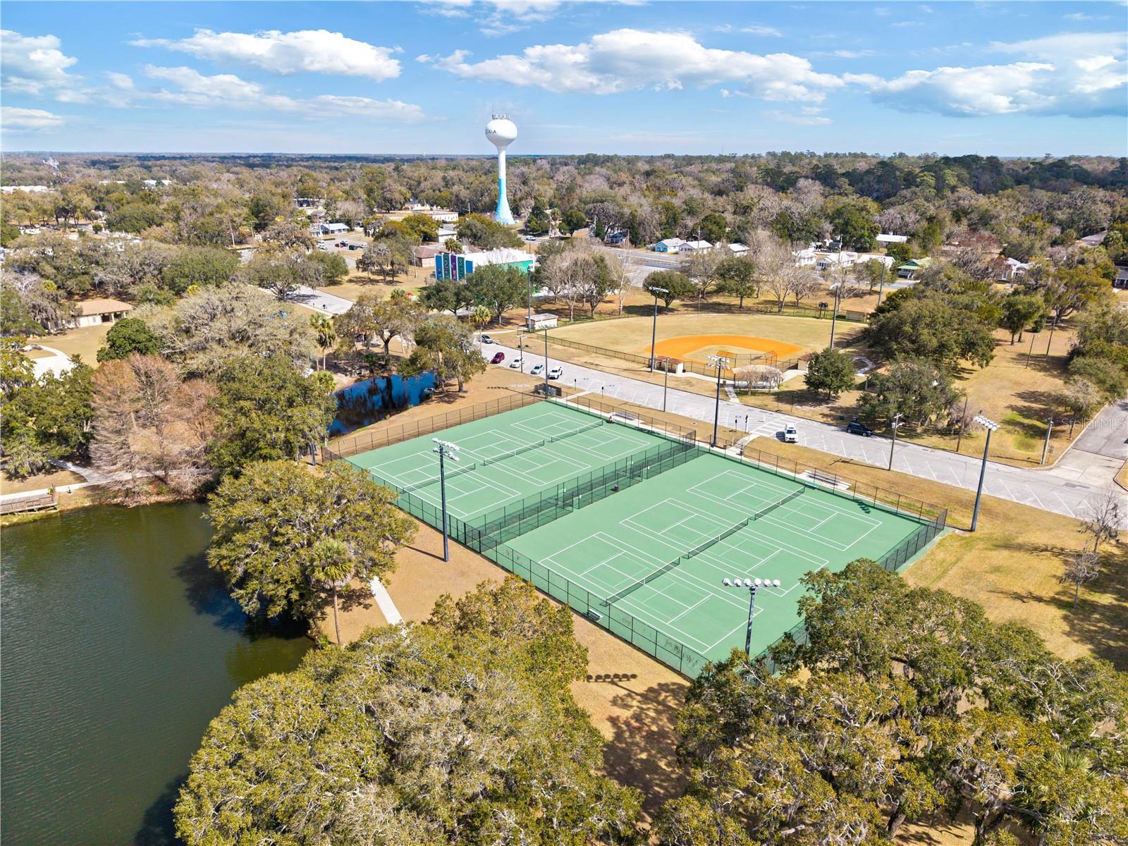 Image 69 of 81 For 1621 2nd Street 101