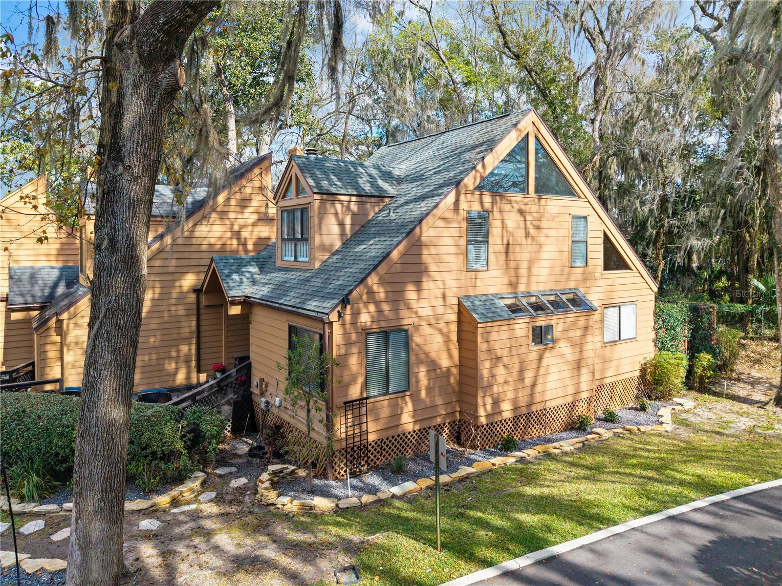 Image 75 of 81 For 1621 2nd Street 101