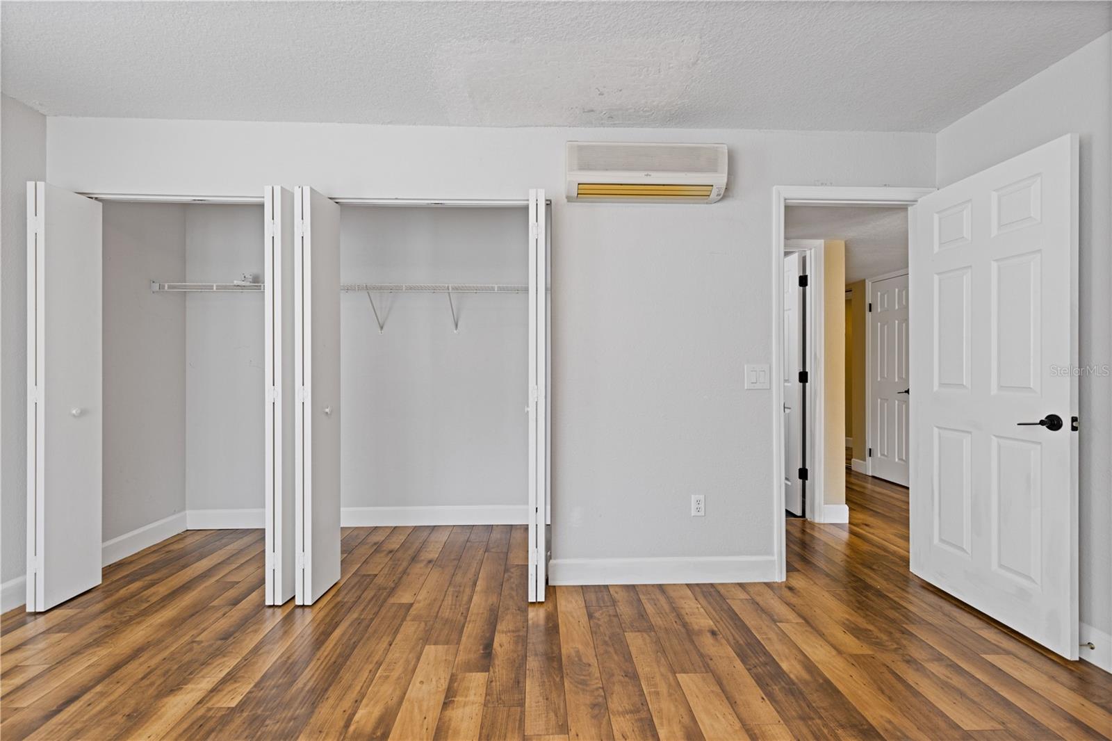 Image 16 of 60 For 1621 2nd Street 302