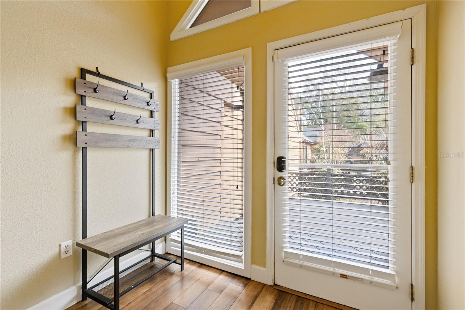 Image 23 of 60 For 1621 2nd Street 302