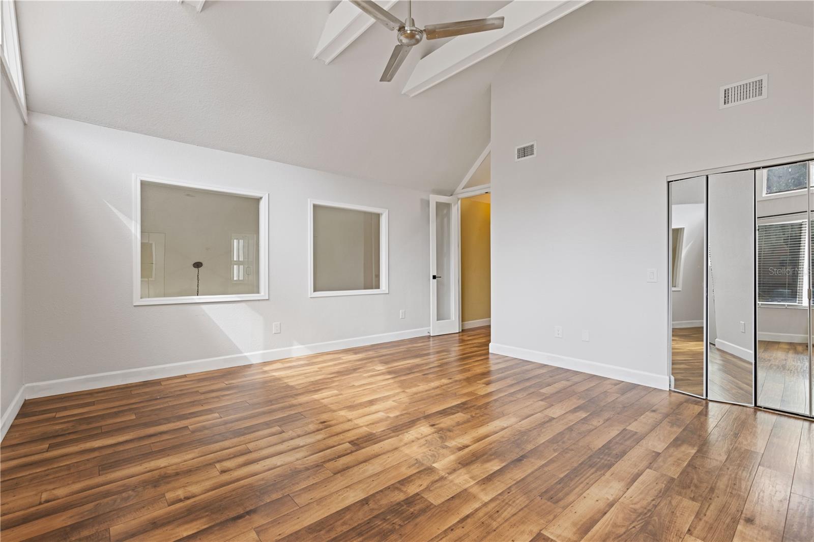 Image 30 of 60 For 1621 2nd Street 302