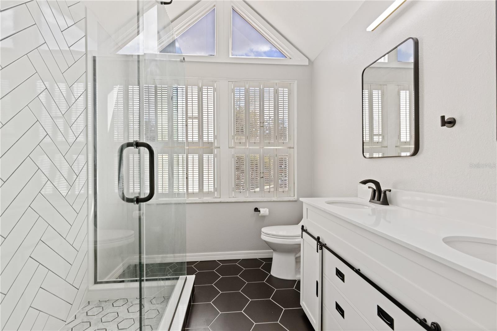 Image 34 of 60 For 1621 2nd Street 302