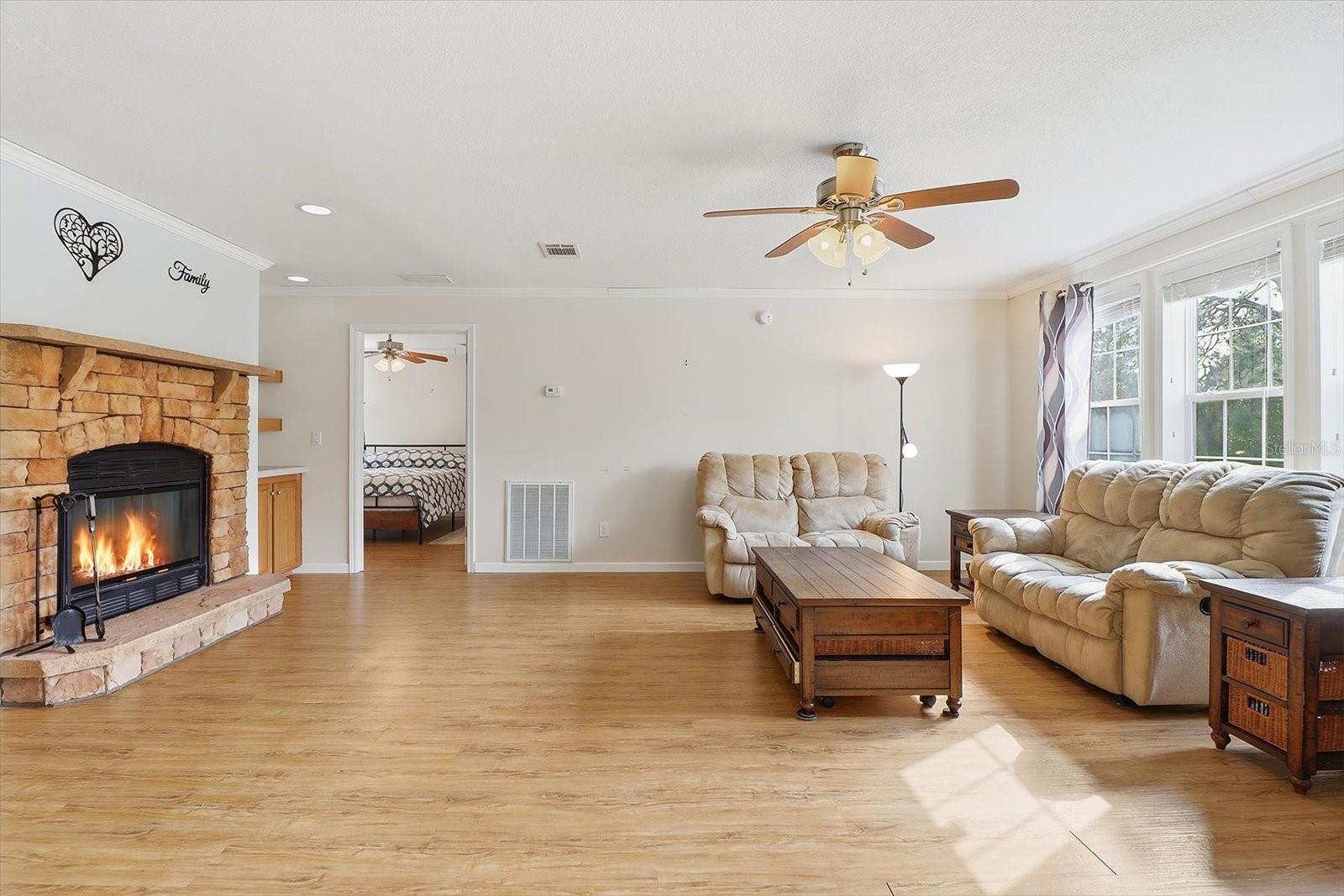 Image 5 of 44 For 7545 Damascus Avenue