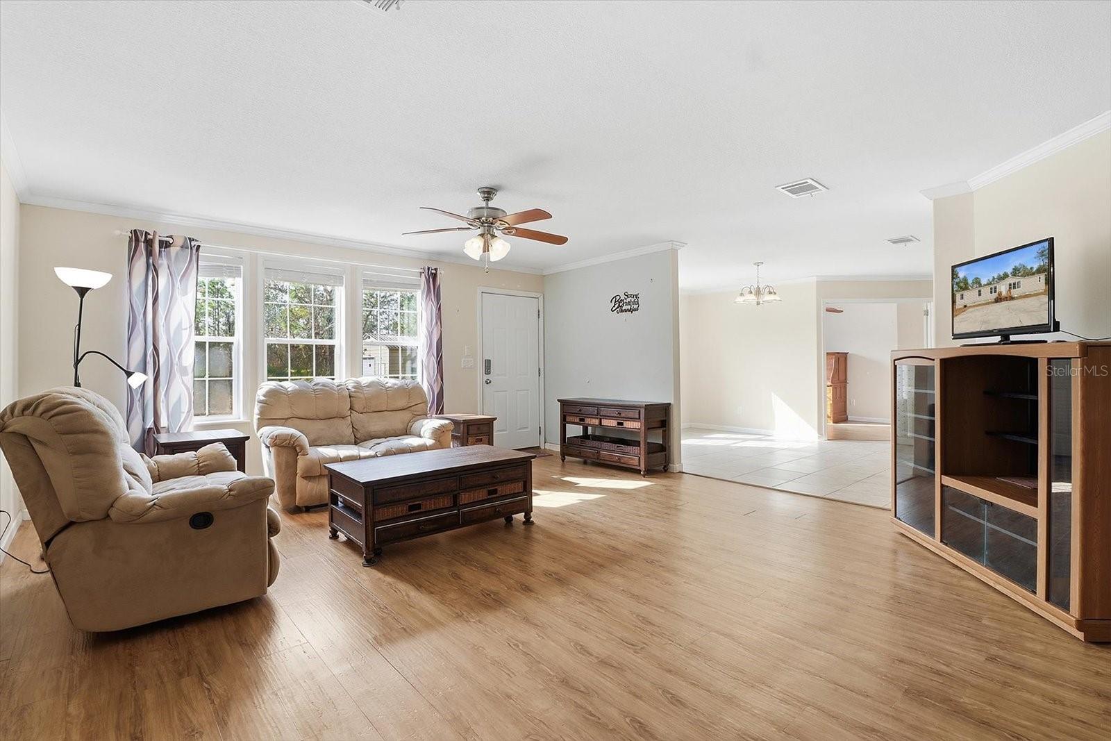 Image 6 of 44 For 7545 Damascus Avenue